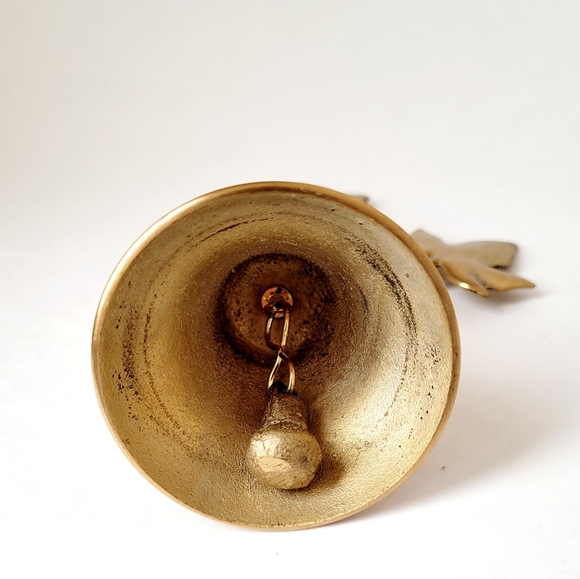 Vintage Brass Maple Leaf bell 6.75"X4.5" - Picture 7 of 7